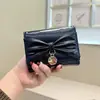 Cartera de Moda Estilo Japonés con Lazo para Mujer, Cartera de Monedas de Cuero Brillante de Alta Gama con 70% de Descuento, Cartera Corta Multifuncional, Cartera Transfronteriza