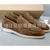 Novos Sapatos Masculinos Outono 2026 Versátil Casual 40-48 Tamanho Grande Sapatos Masculinos de Fundo Plano Estilo Comércio Exterior Mocassins Foscos