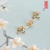 Botão Mãe Hanfu Casaco Retro Casaco Botão de Metal Flor de Ameixa Feito Song-made Ming-made Botão Decorativo Nuvem Ombro Xale Fivela