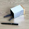 Contenedor de bolígrafos de papelería de oficina de color galvanizado creativo con base de haya para escritorio de oficina, estudiante, almacenamiento de papelería de escritorio, contenedor de acabado para bolígrafos