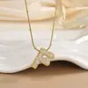 Collar con Colgante de Letra 26 con Microincrustación de Circonita, Europeo y Americano, Chapado en Cobre con Oro de 18 Quilates, Accesorio Clásico de Moda y Versátil