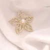 Broche de borboleta de pérolas de venda quente transfronteiriça, diamante, feminino, de alta qualidade, alfinete de temperamento, roupas fixas, terno, joias