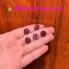 Arena Roja Natural de Alto Contenido para la Buena Suerte, la Riqueza y la Prosperidad; Accesorios de Moneda de Cinabrio Rojo de Trébol de Cuatro Hojas; Cinabrio