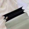 Bolsa de Verão Feminina Versátil 2024 Nova Moda Estilo Coreano Casual Elegante Costura de Algodão e Linho Bolsa de Ombro com Corrente Transversal