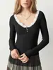 Top de manga larga con cuello Henley ribeteado de encaje estilo Bm, Camiseta base corta ajustada acanalada elástica para mujer