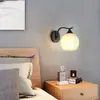 Lámpara de Pared LED Ultra Brillante Dormitorio Sala de Estar Mesita de Noche Simple Creativa Escalera Estudio Plateada con Interruptor Pasillo Luz Tela