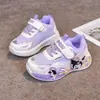 Tênis Esportivo Infantil 2026 Primavera Novo Estilo Sapatos Casuais para Meninas Tênis Esportivo Infantil Sapatos de Desenho Animado para Meninas