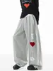Pantalones de Chándal con Corazón y Tres Rayas Estilo Jennie para Hombre y Mujer, Diseño de Otoño de Alta Resistencia, Pantalones Casuales de Pierna Ancha