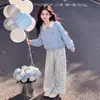 Conjunto de Dos Piezas de Moda Nueva para Niñas Primavera/Otoño 2026: Top de manga larga con cuello de lazo y pantalones casuales