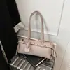 Bolsa de Axila Versátil Nova Moda Transfronteiriça 2026 para Mulheres, Bolsa de Ombro e de Mão Baguette Retro de Nicho Grande Capacidade