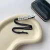 Nuevas Planchas para el Cabello Marubeni de Corea del Sur Estilo Retro Elegante Celebridad de Internet Cabeza Perezosa Perla Pétalo Artefacto para Peinar el Cabello