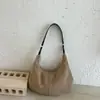 Bolsa de Ombro Único de Camurça Fashion para o Trabalho Sob o Braço 2026 Manual Outono Retro Grande Capacidade Veludo Exquisito Feminina Transversal Diagonal Nova