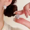 Pendientes plegables de aro completo con incrustaciones de diamantes y pasador de plata s925, tachuelas geométricas con perla abombada, tono frío, realza la tez, pendientes elegantes para el lugar de trabajo para mujer