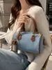 Bolso de Almohada de Mezclilla Retro 2026 Otoño/Invierno Nuevo Bolso de Mano de Moda Casual Versátil para el Trabajo Bolso Cruzado de Hombro