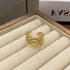 Anel Vintage Europeu e Americano Exquisito Luxo Alto Padrão Senso de Design Novo Estilo Meio-Antigo Anel Feminino Nicho Ajustável