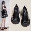Zapatos de plataforma de moda para mujer, novedad otoño 2026, mocasines sin cordones de cuero suave, suela gruesa, que aumentan la altura, zapatos casuales versátiles