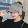 Gorro de Invierno para Mujer con Abertura para Cola de Caballo, Protección para Orejas a Prueba de Viento, Parte Superior Abierta, Gorra Gruesa de Terciopelo Cálida con Visera, Gorro Pequeño de Lana Tejida que Muestra la Cara