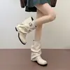 26 botas populares com bico fino, perna de calça plissada, botinhas jeans empilhadas para mulheres, 2026 novas botas de combate Martin que aumentam a altura