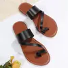 Sandalias planas de una tira estilo europeo y americano de talla grande para mujer, nuevas sandalias casuales slip-on de verano 2026 para uso en exteriores