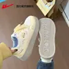 Tenis de malla transpirable para mujer, talla 26, nuevo modelo de verano, zapatos blancos de suela gruesa, versátiles y súper populares para estudiantes