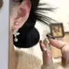 Un Colgante de Mariposa Pavimentado con Circonitas Multiusos Pendientes de Perla Estilo Retro Elegante Color Champaña Clásico de Oficina Elegante Mujer