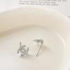 Aretes de Botón Flor de Trébol de Nuevo Estilo con Incrustaciones de Circonita Color Cobre Chapado en Oro de 14K con Aguja de Plata S925 Aretes Hechos a Mano DIY