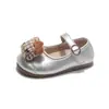 Zapatos de cuero suaves y lindos para niñas, nueva colección primavera/verano 2026, zapatos Mary Jane de moda y versátiles para niños