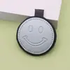 Chaveiro Redondo de Couro Pronto de Fábrica Pingente de Bolsa Rosto Sorridente Criativo Chaveiro de Carro Pingente de Mochila Escolar