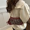 Nova Bolsa Feminina 2026, Bolsa Personalizada em Formato de Meia-Lua, Bolsa de Ombro para Usar sob o Braço, Bolsa Transversal Fashion e Estilosa, Bolsa de Mão Pequena
