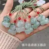 Colgante de Jade Tianshan de Xinjiang: Lindo Dibujo de Signo Zodiacal con Incrustación de Jade Verde, Colgante de Animal Zodiacal de Jade