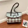 2026 Nuevo Encaje Gran Capacidad Viaje Cuadros Hombro Único Manual Bolso Tote Estilo Coreano Fresco Pequeño Floral
