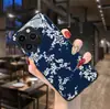 Funda de Teléfono Estilo Chino con Estampado de Rama de Flor de Ciruelo Blanca en Tinta Adecuada para iPhone 16 Funda Dura de Cobertura Completa 15Pm Funda Protectora de Cristal
