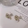 Brincos de Coração Minimalista de Metal com Zircônia Ano do Zodíaco Coelho Estilo Doce Cool Criativo Versátil Brincos de Tarraxa