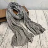 Nuevo Pañuelo de Algodón y Lino 2026 para Mujer, Bufanda de Seda Artística de Color Sólido Delgada de Verano, Bufanda de Cuello Versátil Fruncida, Chal de Protección Solar para Viaje
