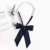 Accesorios para Camisa de Golpe Libre de Personas Estilo Japonés Corbata Azul Estilo Académico jk Patrón Perezoso Vestido Académico Lazo de Corbata Mano de Mujer dk
