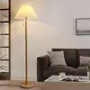 [Transfronterizo] Lámpara de pie de lectura para sala de estar, color veteado de madera, ambiente acogedor y minimalista, lactancia, estudio, dormitorio nórdico, hotel