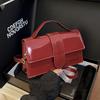 Bolso de Mano Cuadrado Pequeño Texturizado de Diseño de Nicho para Mujer, Bolso de Hombro Elegante Nuevo Verano 2026, Bolso Cruzado para el Trabajo