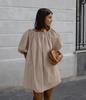 Vestido Sexy de Ombro a Ombro com Manga Bufante na Cor Cáqui em Estoque, Vestido Curto Moda Europeia e Americana para Mulheres, Atacado Transfronteiriço
