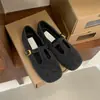 Zapatos planos bajos de estilo francés, zapatos Mary Jane retro peludos para mujer, nuevos mocasines grises de otoño 2025