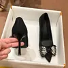 9878-A10 Moda Estilo Coreano Salto Alto Vinho com Laço de Strass para Mulheres Novos Sapatos Salto Agulha Bico Fino para Mulheres