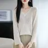 Blusa de tricô feminina, transparente, decote V, com detalhes vazados, manga 3/4, mistura de linho Tencel, estilo coreano, modelagem solta, plus size, proteção solar, para ambientes com ar condicionado, moderna