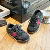 Zapatillas de entrenamiento estilo coreano para niños, colección primavera/otoño 2026, zapatillas versátiles con suelas blandas, a la moda y con estilo para niñas, zapatos casuales con estampado de estrellas