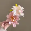 Presilha de Cabelo Floral Versátil de Verão para Mulheres, Toque de Luxo, Perfeita para Fotos na Praia, Acessório de Cabelo que Aumenta a Ambiência, Ornamento de Cabelo com Presilha Lateral