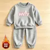 Conjunto Fofo para Meninas Estilo Coreano Outono/Inverno Top com Pelúcia Nova Moletom com Capuz Cartoon Calças Jogger Conjunto Elegante de Duas Peças