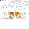 Pendientes de mujer de acero inoxidable chapado en oro de 18 quilates con perla y diamantes de estilo retro de primera calidad.