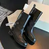 Botas retro estilo coreano negras de media pantorrilla para mujer, nueva colección otoño/invierno 2026, versátiles botas de montar sin cordones con tacón grueso y punta redonda
