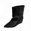 [] Botas curtas femininas de bico fino e salto bloco de 7 cm, tamanho pequeno, Outono/Inverno 2026, Botas Merade