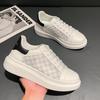 Sapatos Femininos Brancos Pequenos com Plataforma 2022 Novos Versáteis Verão Sapatos de Tela Respiráveis Tela Casual Tênis de Plataforma Tênis Esportivos de Tela