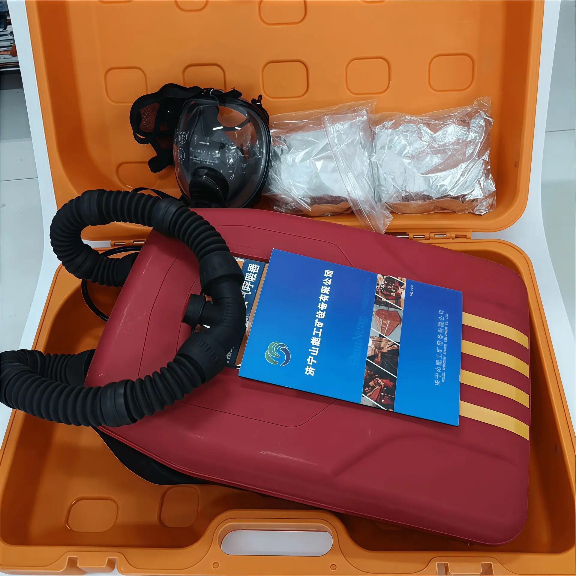正压呼吸器隔绝式08.jpg