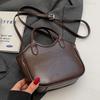 Coreia do Sul Design de Nicho Vintage Cesta de Legumes Portátil Bolsa Feminina Primavera e Verão 2025 Venda Quente Moderna Versátil Bolsa Transversal para o Dia a Dia
